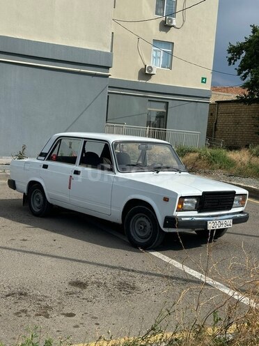 LADA (VAZ) 2107-2
