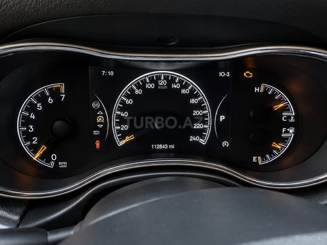Jeep Grand Cherokee-9