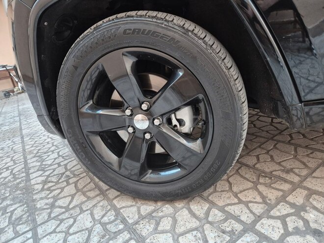Jeep Grand Cherokee-6