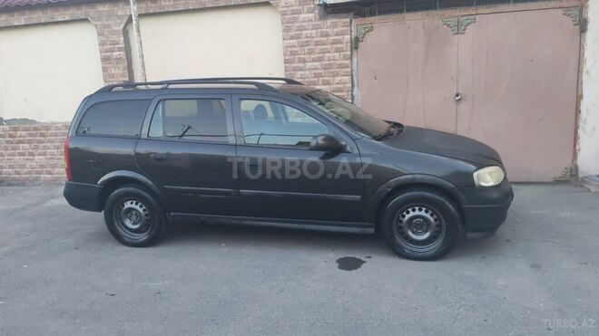 Opel Astra-10