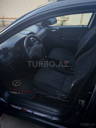 Opel Astra-12