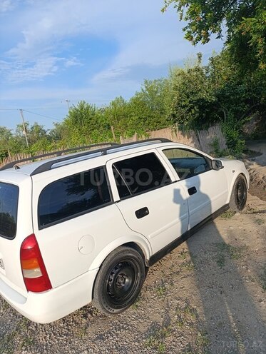 Opel Astra-2