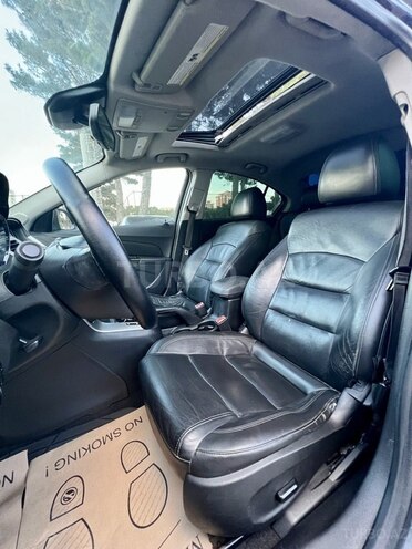 Chevrolet Cruze-11