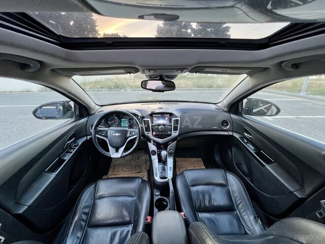 Chevrolet Cruze-13