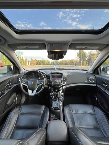 Chevrolet Cruze-18