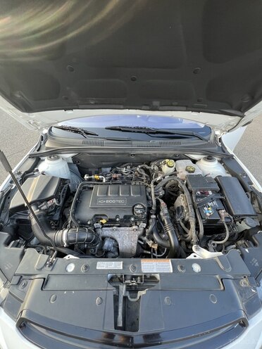 Chevrolet Cruze-20
