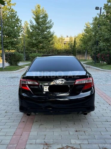 Toyota Camry-2