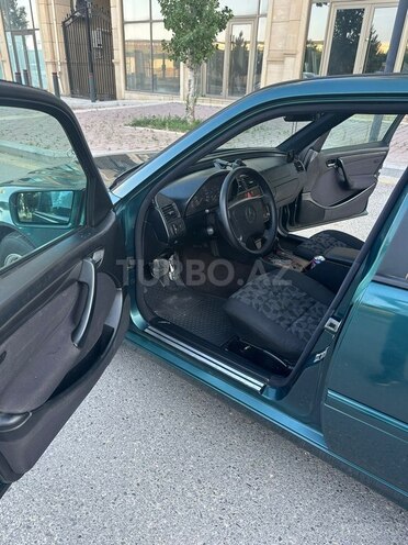Mercedes C 180-8