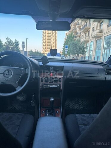 Mercedes C 180-11
