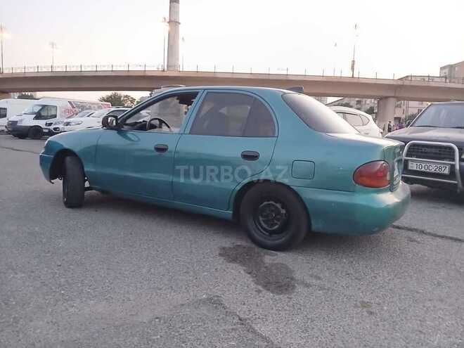 Hyundai Accent-3