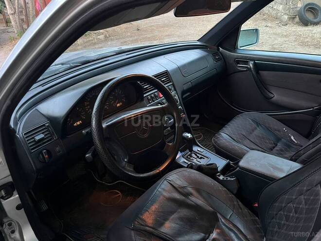 Mercedes C 180-4