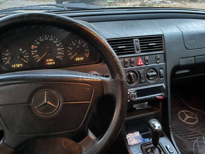 Mercedes C 180-7