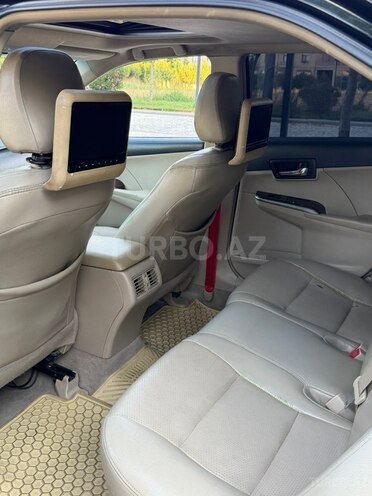 Toyota Camry-7