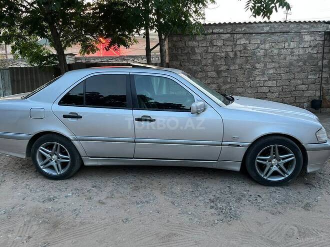 Mercedes C 180-11