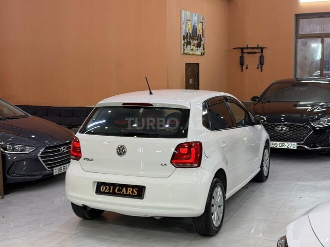 Volkswagen Polo-5