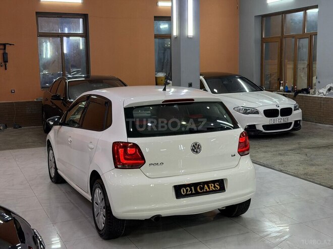 Volkswagen Polo-16