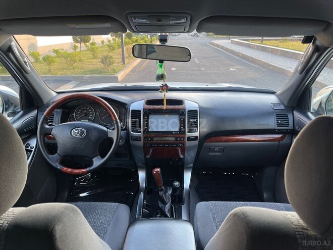 Toyota Land Cruiser Prado-3