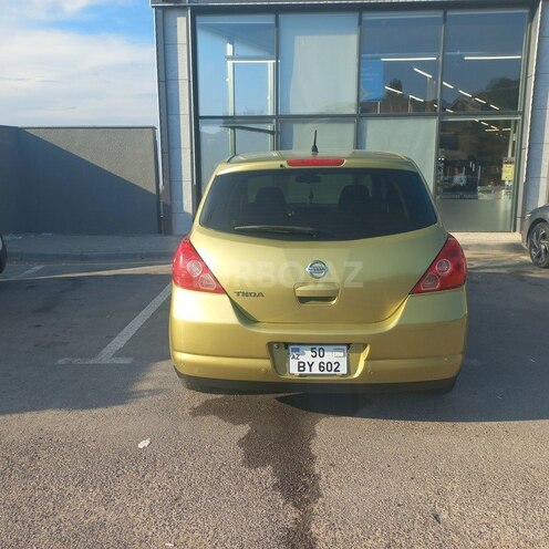 Nissan Tiida-8