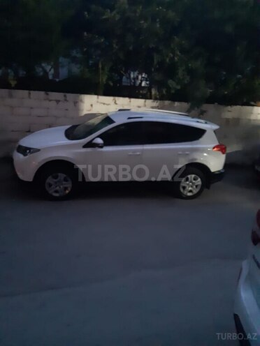 Toyota RAV4-3
