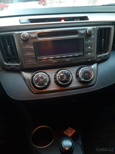 Toyota RAV4-5