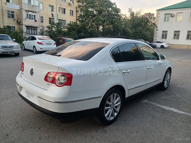 Volkswagen Passat-8