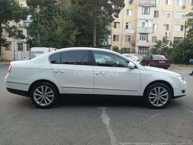 Volkswagen Passat-10