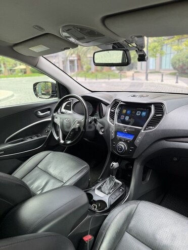 Hyundai Santa Fe-11