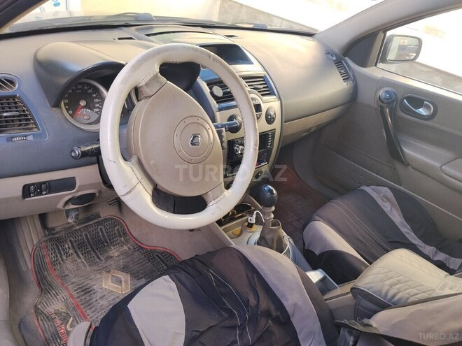 Renault Megane-2