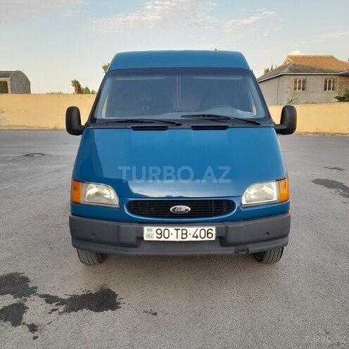 Ford Transit-1