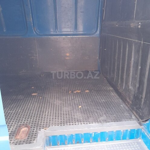 Ford Transit-7