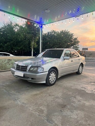 Mercedes C 180-4