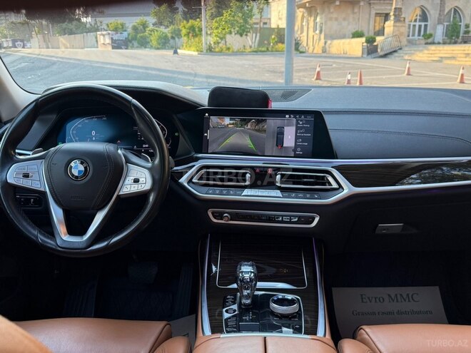 BMW X7-16