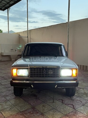 LADA (VAZ) 2107-2