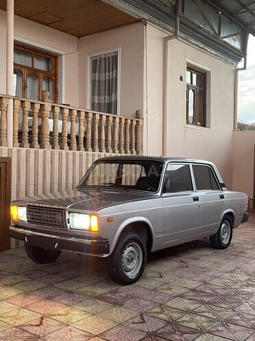 LADA (VAZ) 2107-6