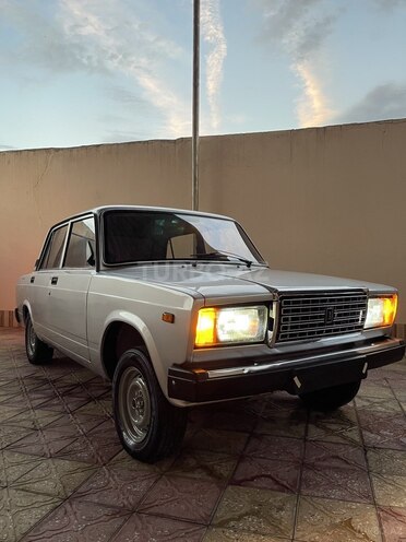 LADA (VAZ) 2107-5