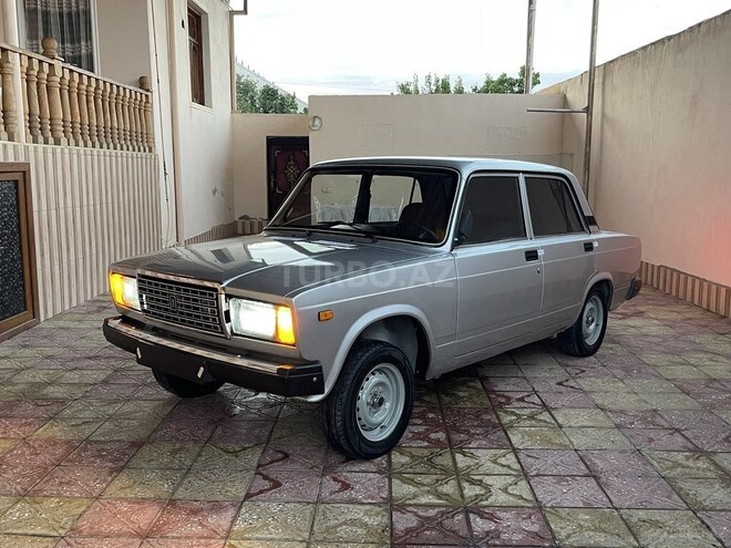 LADA (VAZ) 2107-4