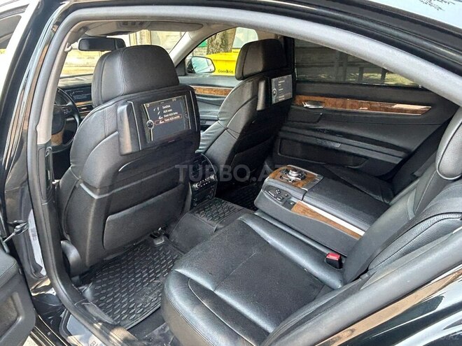 BMW 740-4