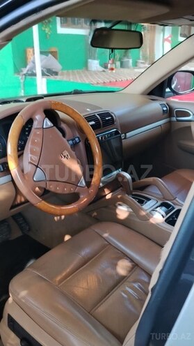 Porsche Cayenne-7
