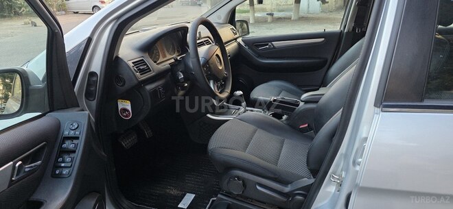 Mercedes B 170-18