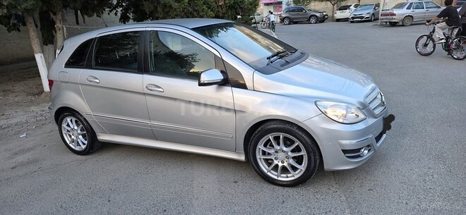 Mercedes B 170-9
