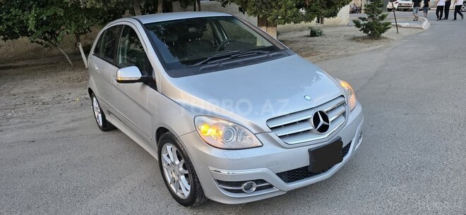 Mercedes B 170-2