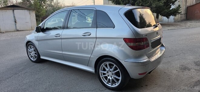 Mercedes B 170-14