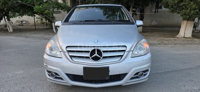 Mercedes B 170-1