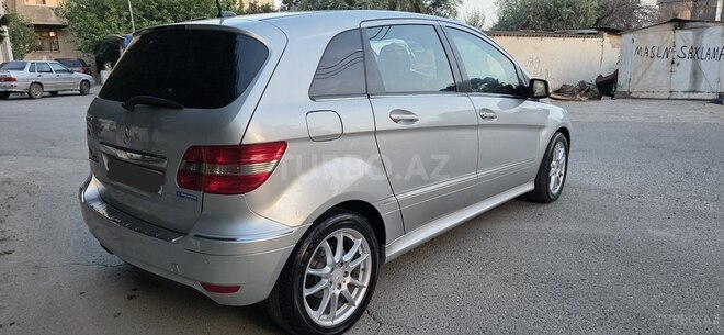 Mercedes B 170-11