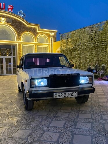 LADA (VAZ) 2107-1