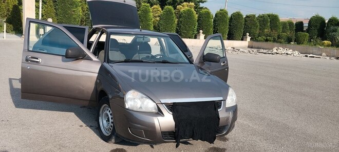 LADA (VAZ) Priora-1