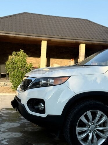 Kia Sorento-11