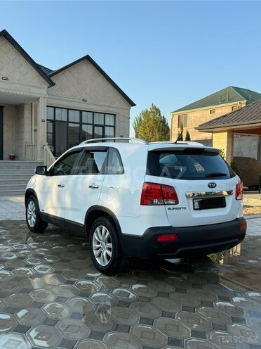 Kia Sorento-8