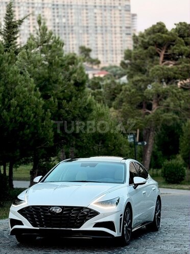 Hyundai Sonata-2