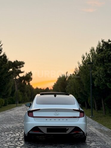 Hyundai Sonata-10